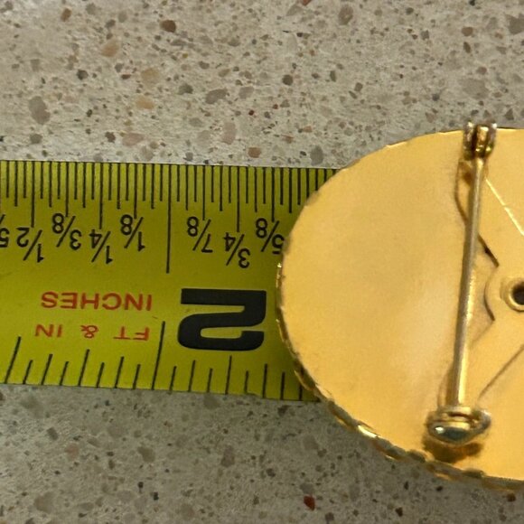 Vintage Peach & Blossom Brooch Porcelain Cameo Fruit Gold-tone Scalloped Edge - Picture 8 of 8